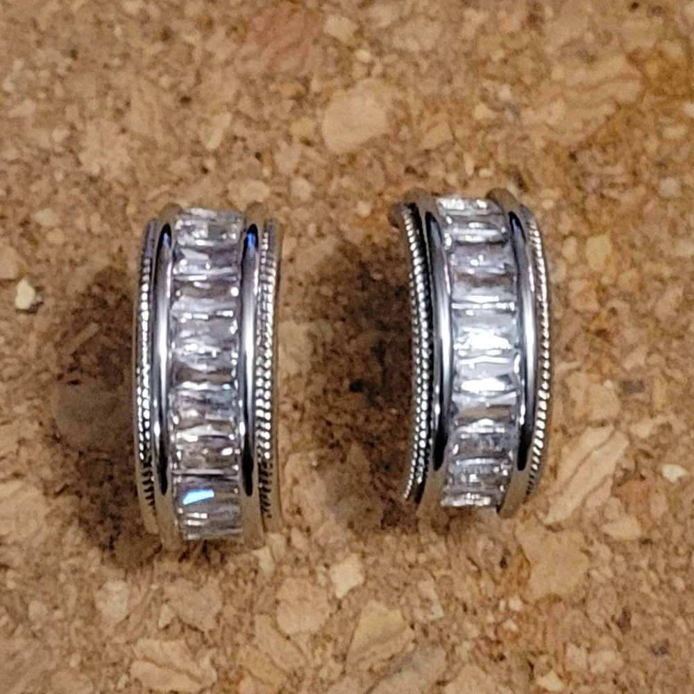NWOT  Cubic Zirconia Chanel Set Earrings